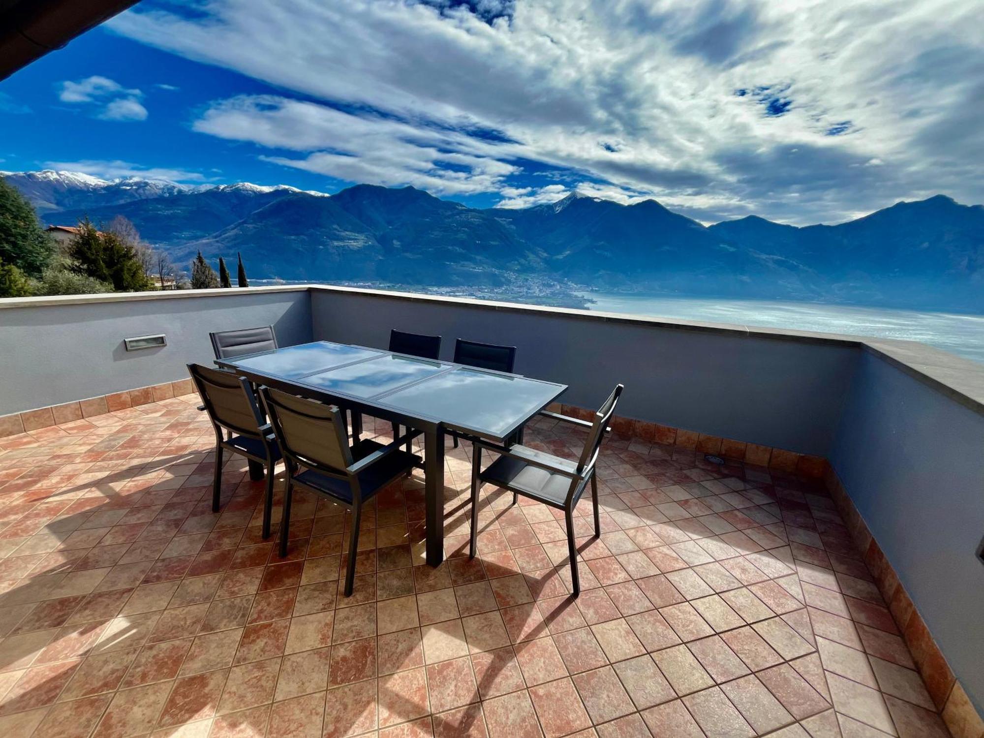 Il Bacio Del Sole Apartment โลเวเร ภายนอก รูปภาพ