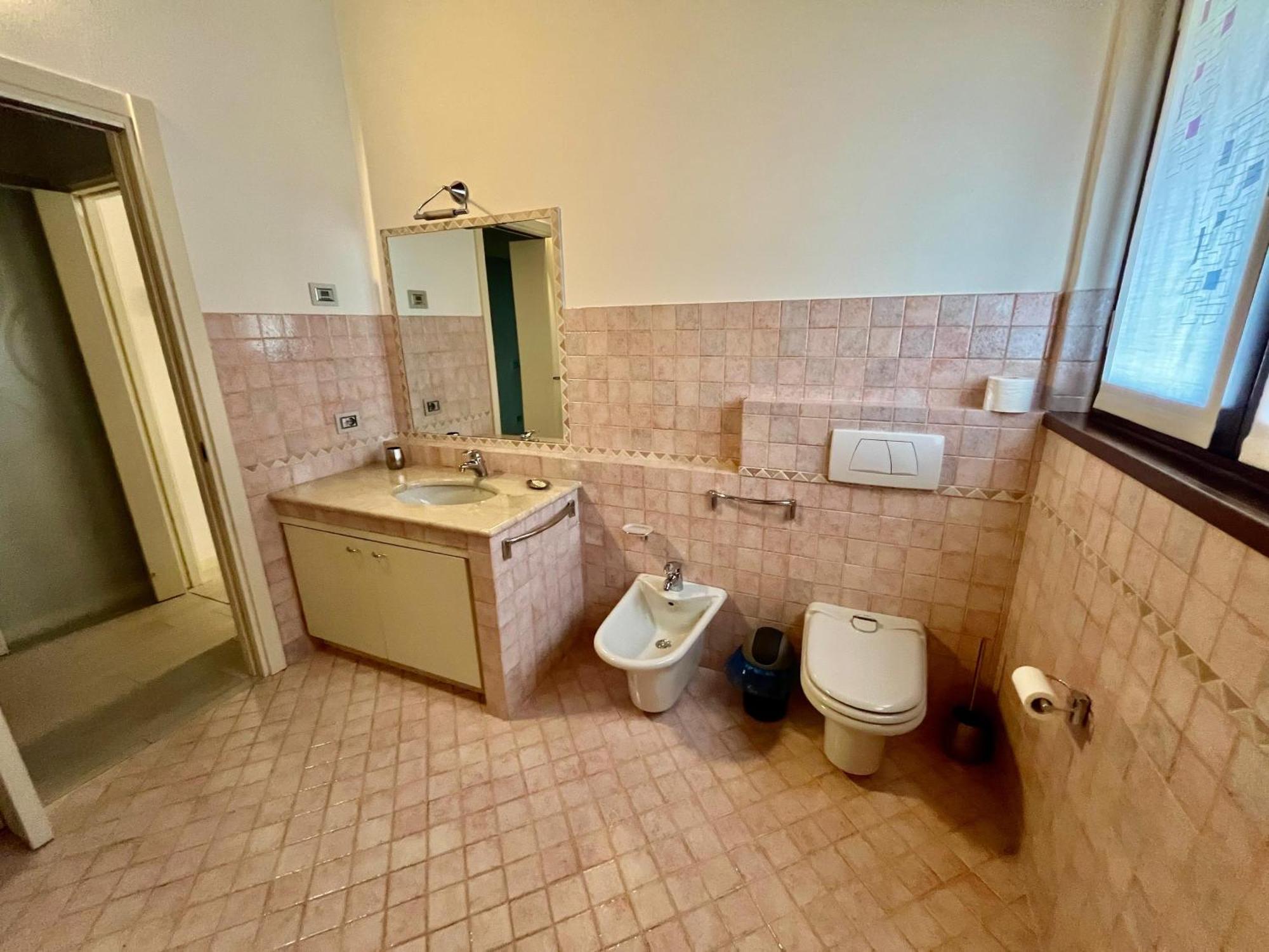 Il Bacio Del Sole Apartment โลเวเร ภายนอก รูปภาพ